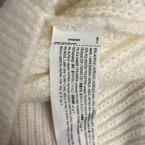 Mango beige turtleneck vest - Picture 3 of 3